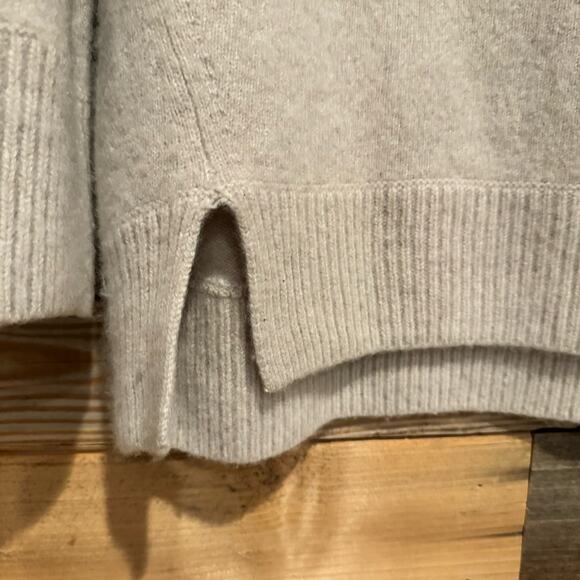 VINCE Double Slit Turtleneck Sweater In Biscuit Cream Size XL - Picture 8 of 14